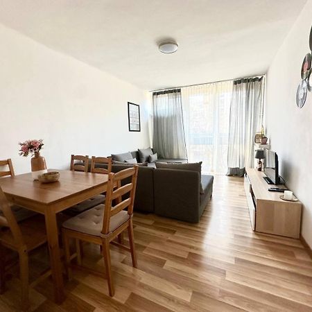 Ohmyhome - Park Mirowski Apartment Warsaw Ngoại thất bức ảnh